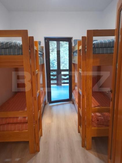 Casă individuală cu 6 camere cu Canalizare în Orăștie