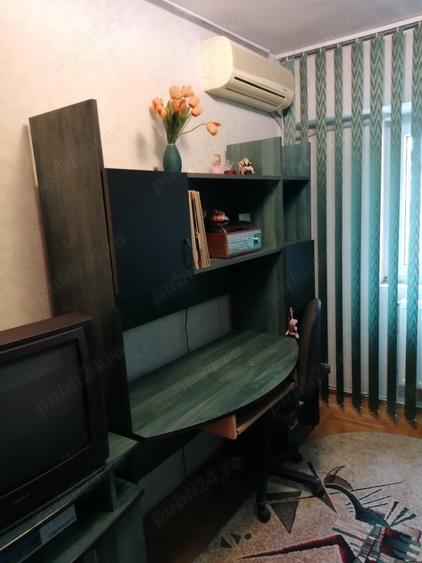 Apartament cu 3 camere decomandat în Caracal