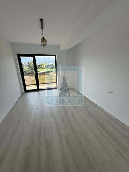 Apartament cu 3 camere decomandat în Bartolomeu