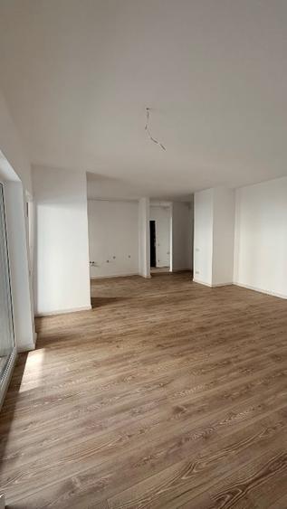 Apartament cu 2 camere semidecomandat în Turnișor