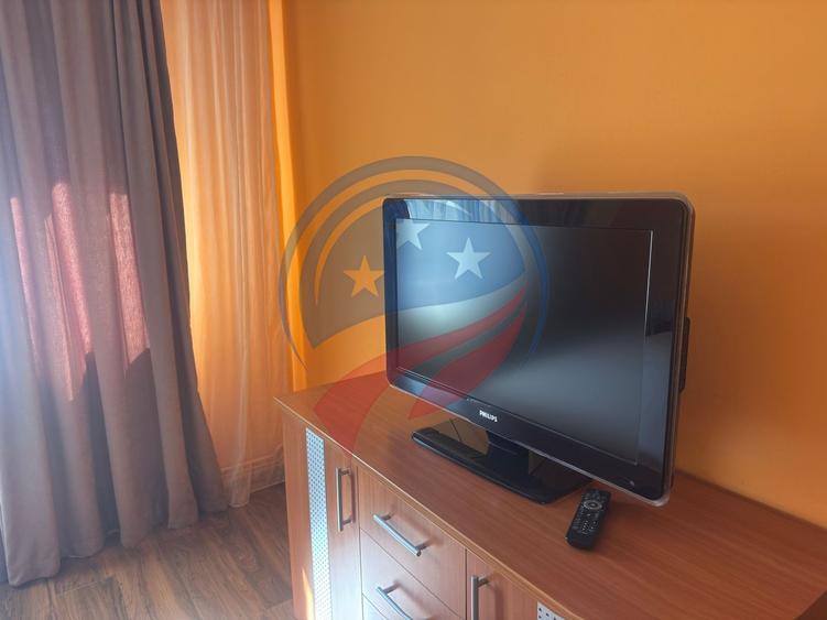 Apartament cu 2 camere decomandat în Rovine