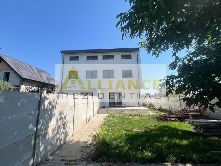 Duplex cu 4 camere cu Canalizare în Berceni