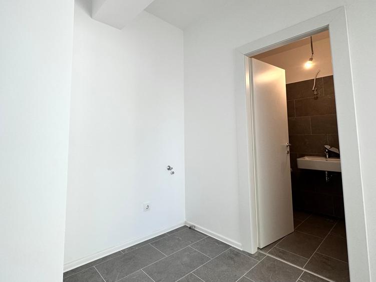 Apartament cu 2 camere decomandat în Străulești