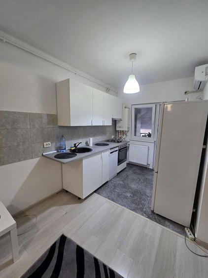 Apartament cu 2 camere semidecomandat în Exterior Vest