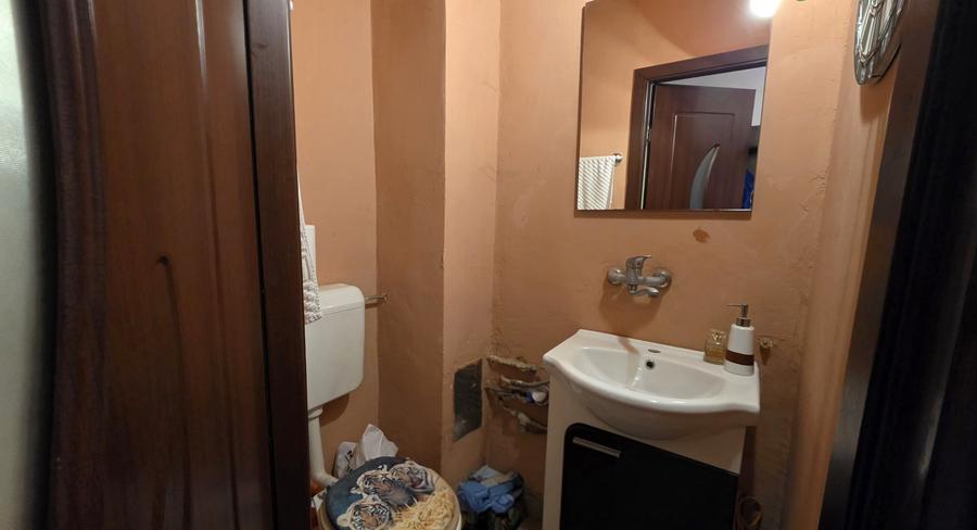 Apartament cu 3 camere decomandat, mobilat în Fabric
