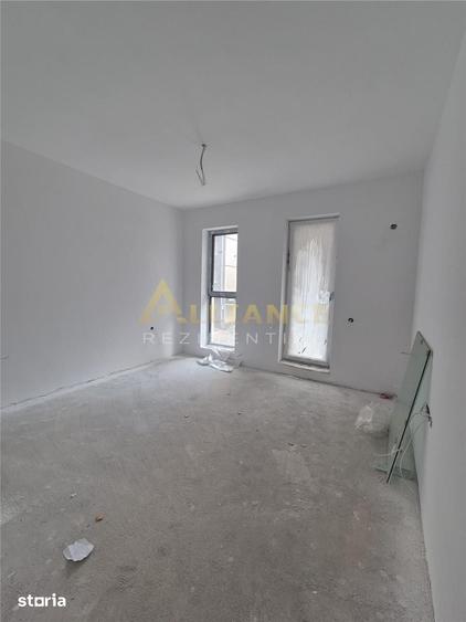 Apartament cu 3 camere decomandat în Apărătorii Patriei
