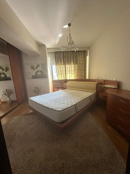 Apartament cu 2 camere decomandat în Barbu Văcărescu