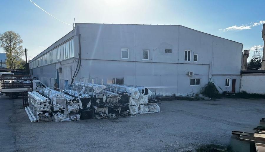 Spațiu industrial, de 1,500 mp, în Uzina 2