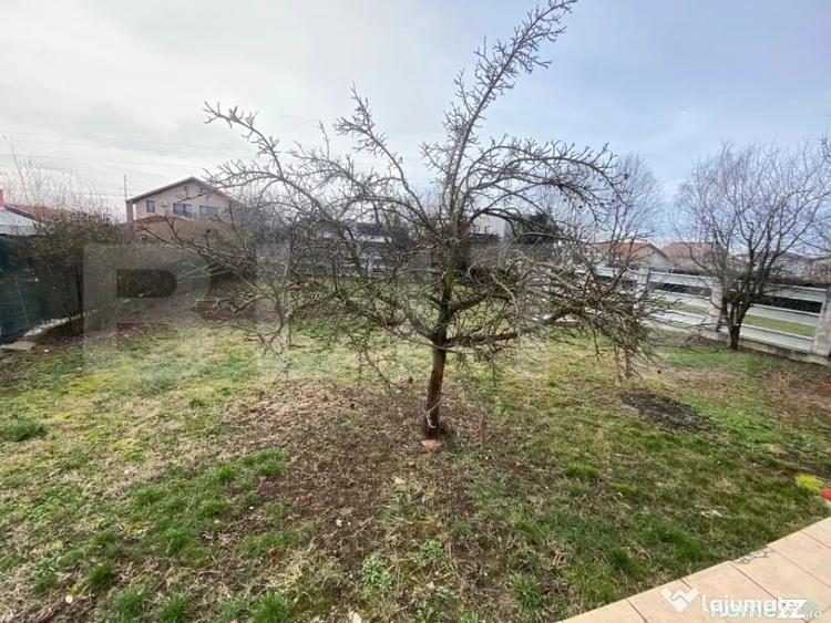 Casă cu 5 camere cu Teren 750 Mp în Moșnița Nouă