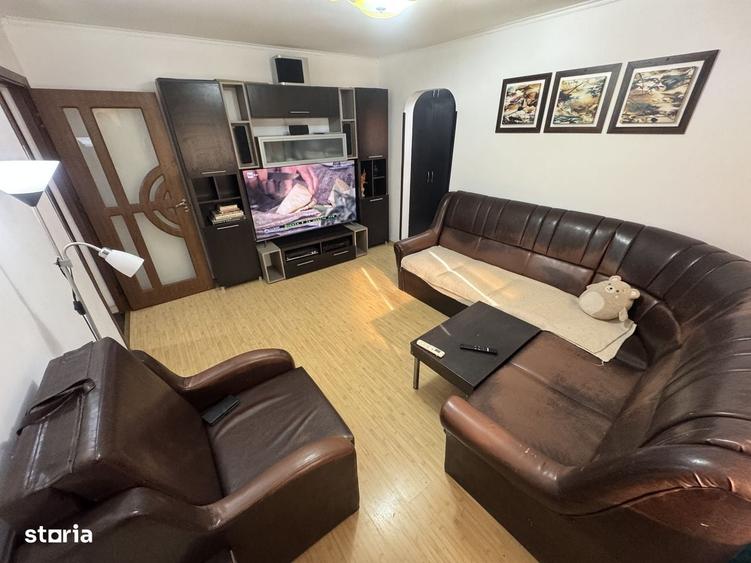 Apartament cu 2 camere semidecomandat în Poarta 6