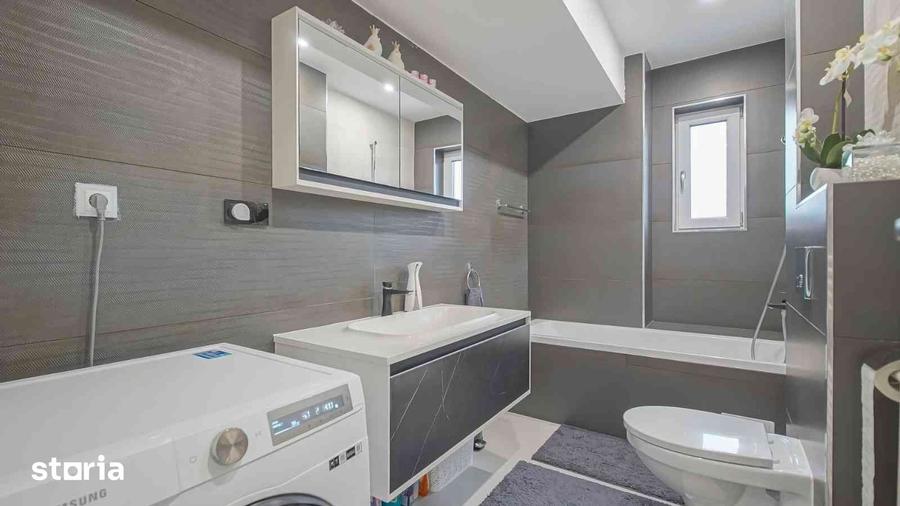 Apartament cu 4 camere în Tractorul