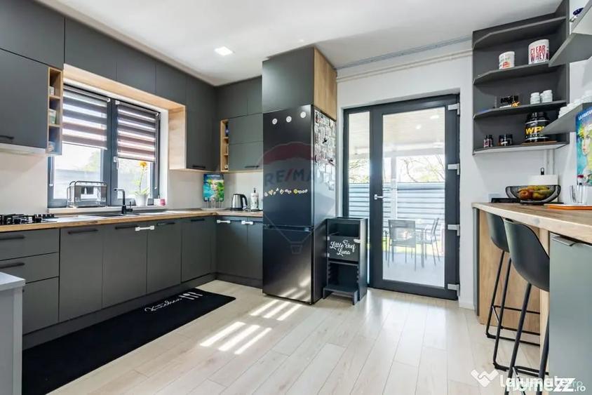 Casă cu 4 camere cu Teren 609 Mp în Dimieni