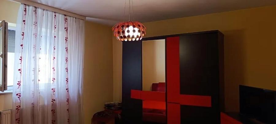 Casă cu 3 camere în Viile Noi