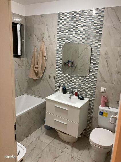 Apartament cu 3 camere în Jiului