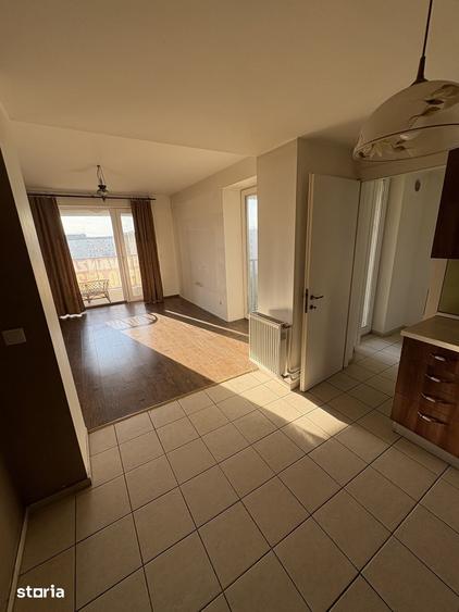 Apartament cu 3 camere în Colentina