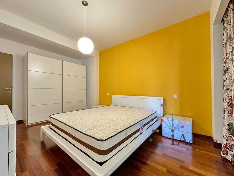 Apartament cu 3 camere decomandat, mobilat în Drumul Poienii