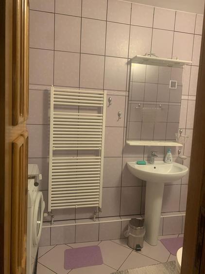 Apartament cu 3 camere decomandat, mobilat în Călărași