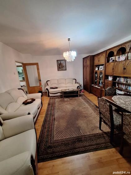 Apartament cu 3 camere decomandat, mobilat în Odobescu