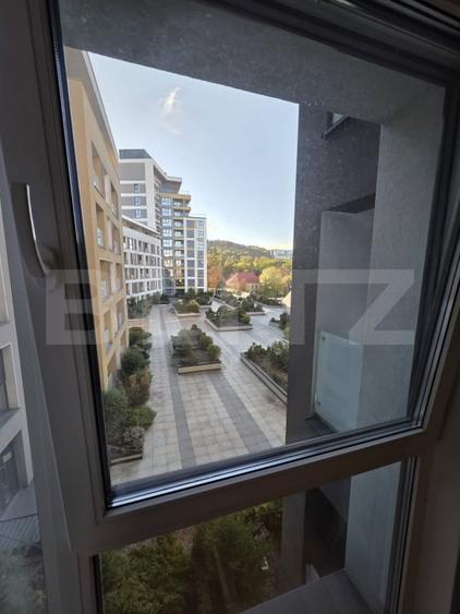 Apartament cu 2 camere semidecomandat, mobilat în Central