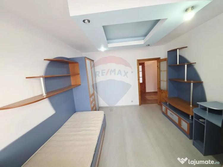 Apartament cu 2 camere decomandat în 1 Mai