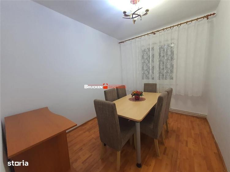 Apartament cu 3 camere nedecomandat în Central