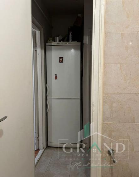 Garsoniera de vanzare | Str.DetunataGheorgheni | 28 mp+ - 5