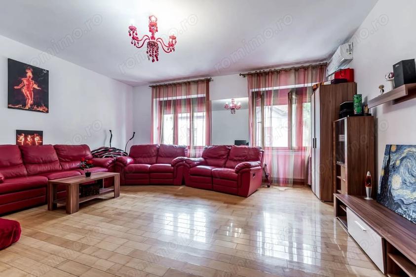 Casă cu 6 camere cu Teren 558 Mp în Central