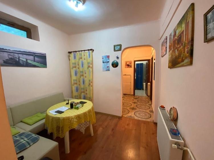Apartament cu 2 camere decomandat în Unirii