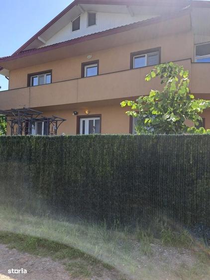 Casă cu 4 camere în Bucium