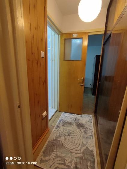 Apartament cu 2 camere semidecomandat, mobilat în Bucureștii Noi — fotografia 3