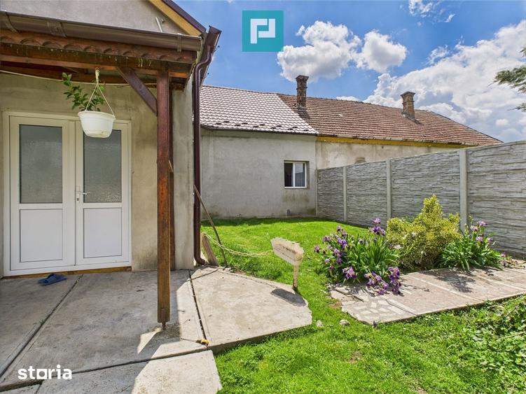 Casă cu 5 camere cu Teren 750 Mp în Micălaca