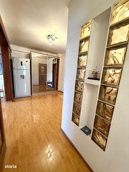 Apartament cu 3 camere decomandat în Ultracentral