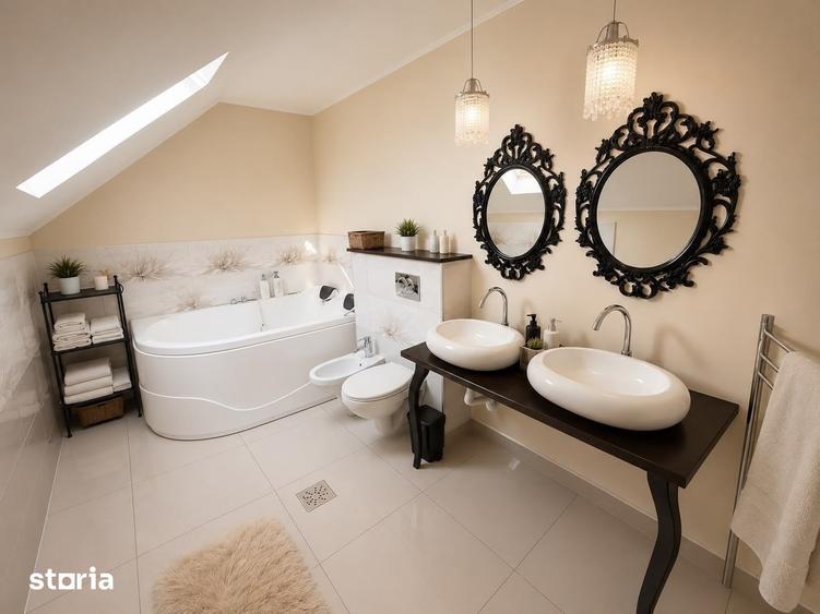 Casă cu 7 camere cu Teren 400 Mp în Central