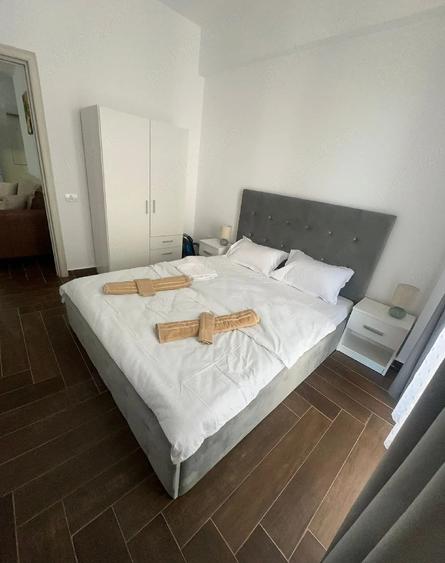 Apartament cu 3 camere semidecomandat în Nord