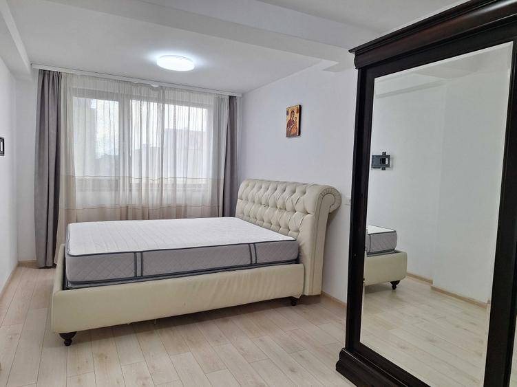 Apartament cu 2 camere decomandat în Exterior Vest