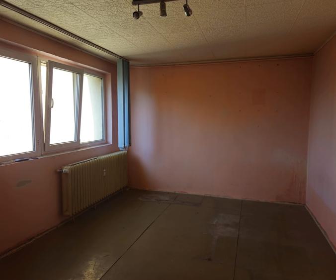 3 camere de renovat  /investitie  Bulevardul Brancoveanu - 7