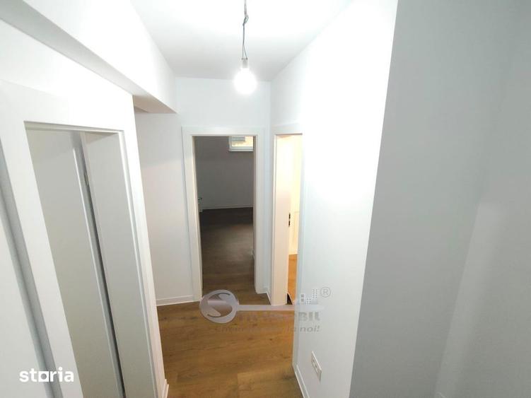 Apartament cu 3 camere decomandat în Nicolina