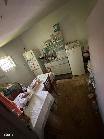 Casă cu 4 camere cu Teren 1422 Mp în Alexeni
