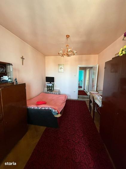 Apartament cu 3 camere decomandat în Girocului — fotografia 1