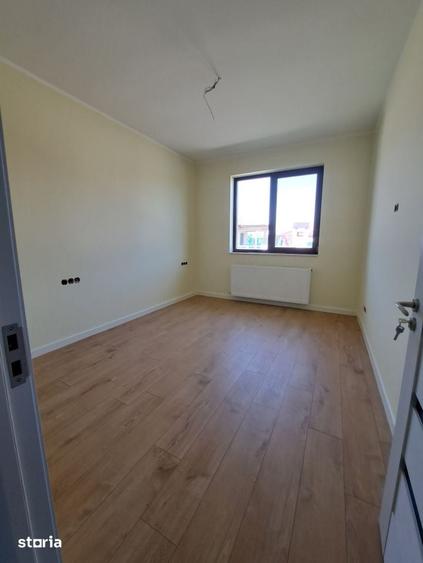 Casă cu 3 camere cu Teren 480 Mp în Recea
