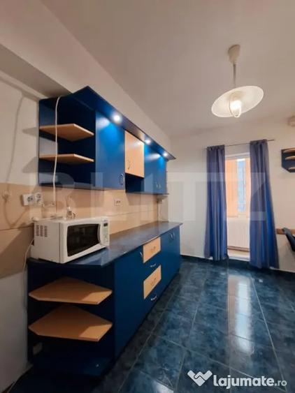 Apartament 3 camere, 66 mp, 2 locuri de parcare, zona Calea - 10