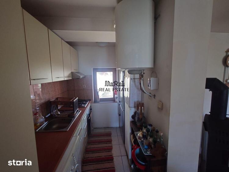 Casă cu 5 camere cu Teren 1440 Mp în Brazii
