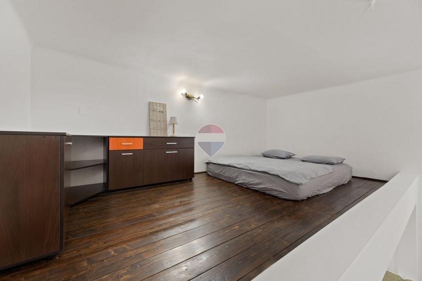 Apartament cu 2 camere semidecomandat, mobilat în Ultracentral