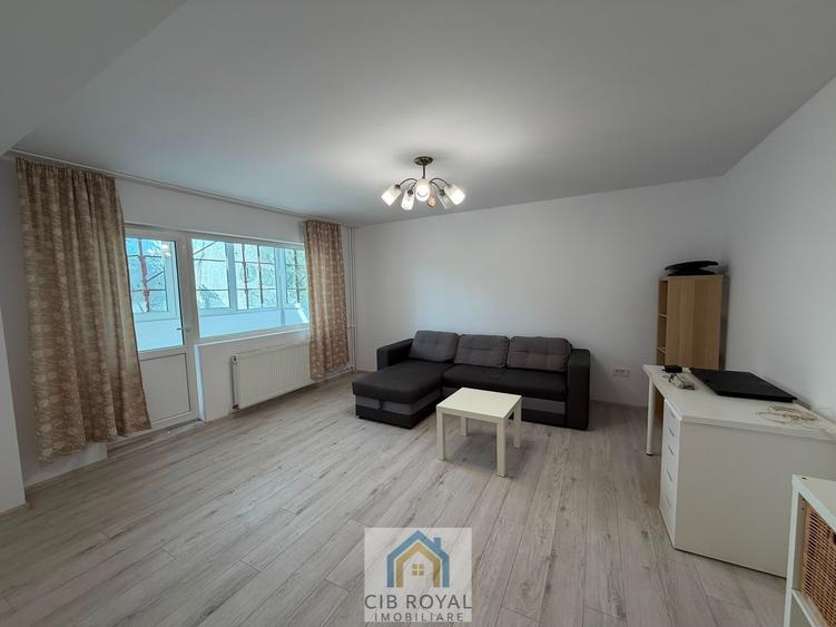Apartament cu 2 camere decomandat în Parcul Circului