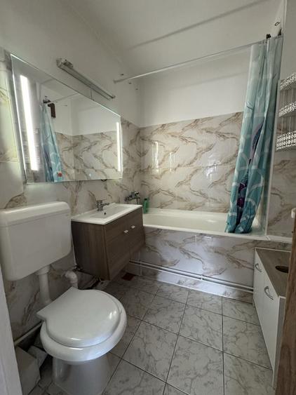 Apartament cu 3 camere decomandat în Ultracentral