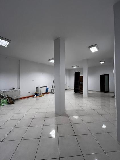 Spațiu comercial, de 116 mp, în Cug