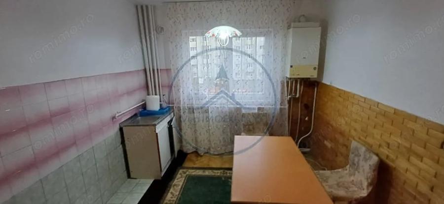 Apartament cu 2 camere semidecomandat în Decebal