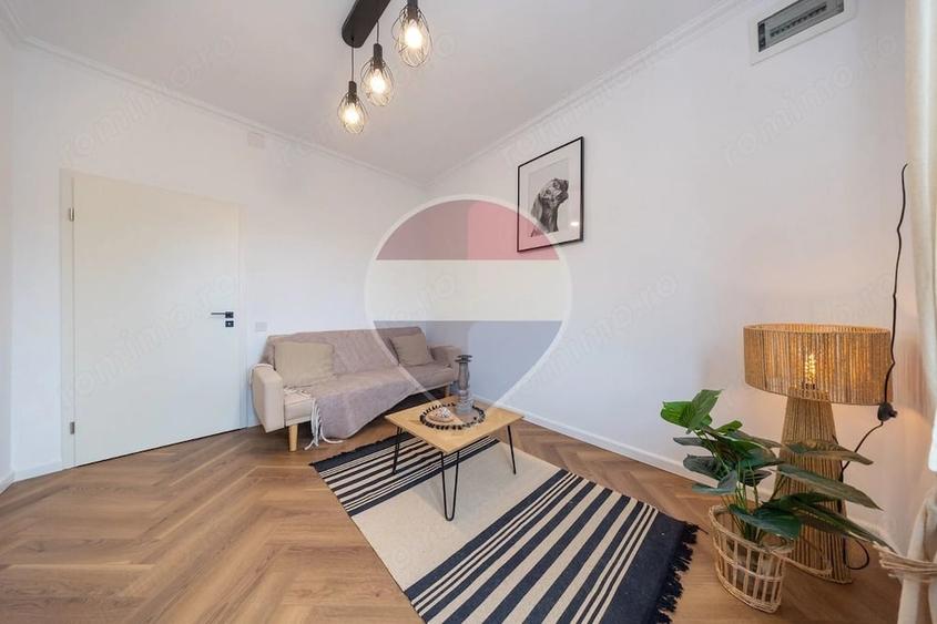 Apartament cu 2 camere semidecomandat în Brașovul Vechi