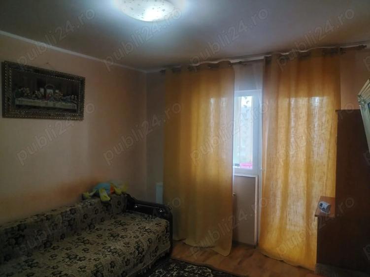 Garsonieră decomandată în Ipotești