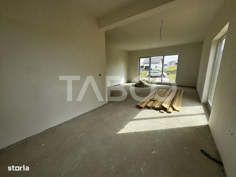 Casă cu 4 camere în Central